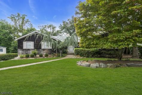 27 Underwood Drive West Orange NJ 07052