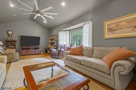 27 Underwood Drive West Orange NJ 07052