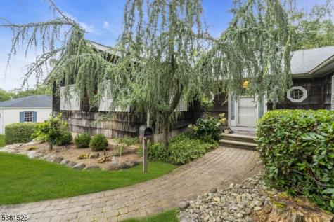 27 Underwood Drive West Orange NJ 07052