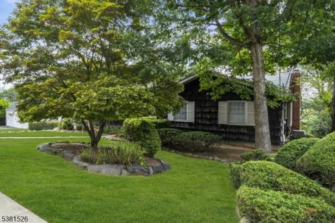 27 Underwood Drive West Orange NJ 07052