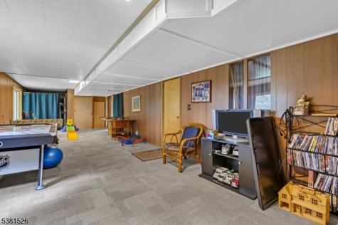 27 Underwood Drive West Orange NJ 07052