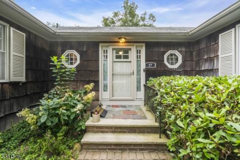 27 Underwood Drive West Orange NJ 07052