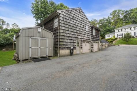 27 Underwood Drive West Orange NJ 07052