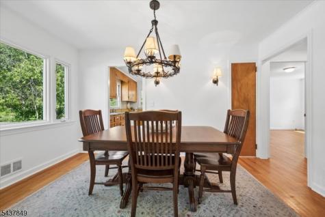 40 Maple Lane Parsippany-troy Hills NJ 07034