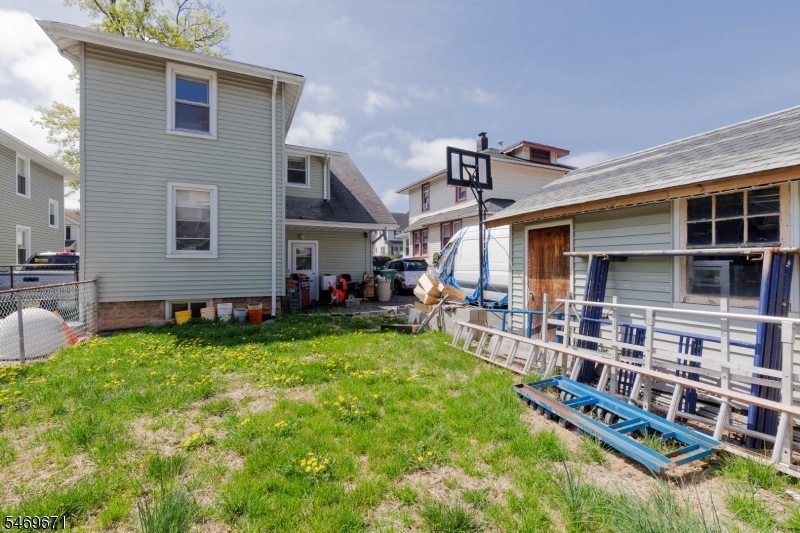 427 Robins Street Roselle NJ 07203