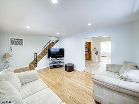 32 Montgomery Street Bloomfield NJ 07003