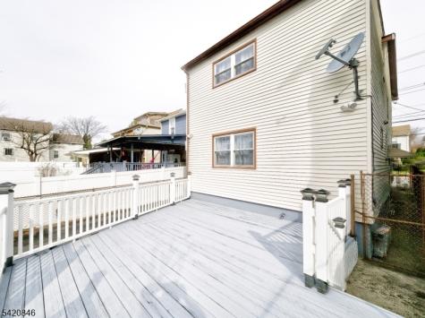 32 Montgomery Street Bloomfield NJ 07003