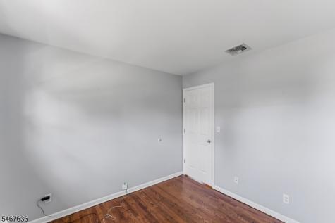 8 N 11th Avenue Manville NJ 08835