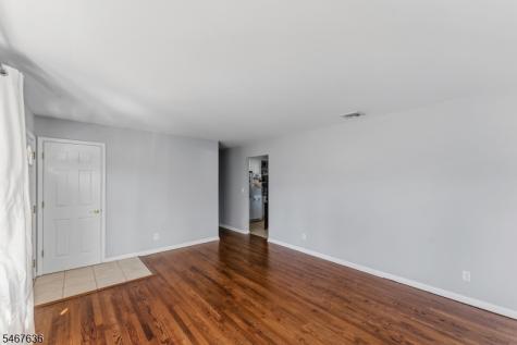 8 N 11th Avenue Manville NJ 08835