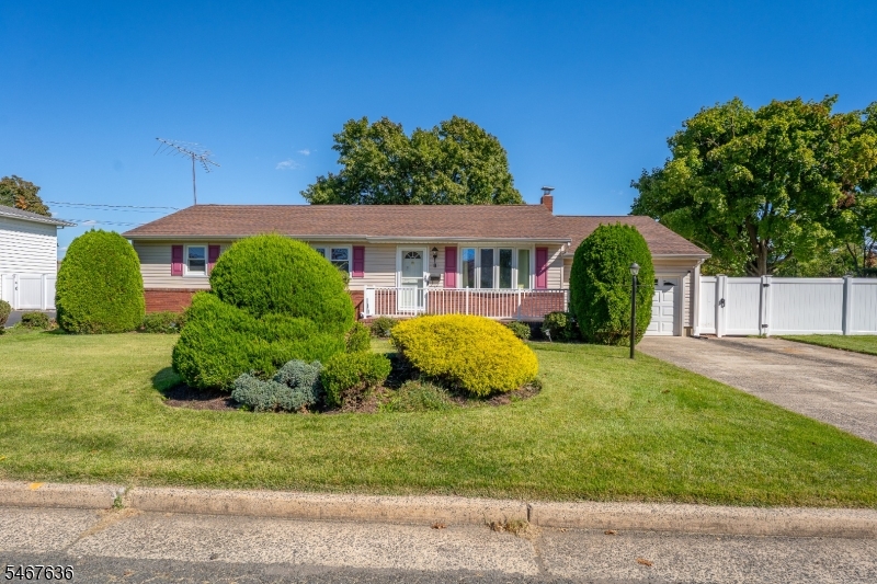 8 N 11th Avenue Manville NJ 08835