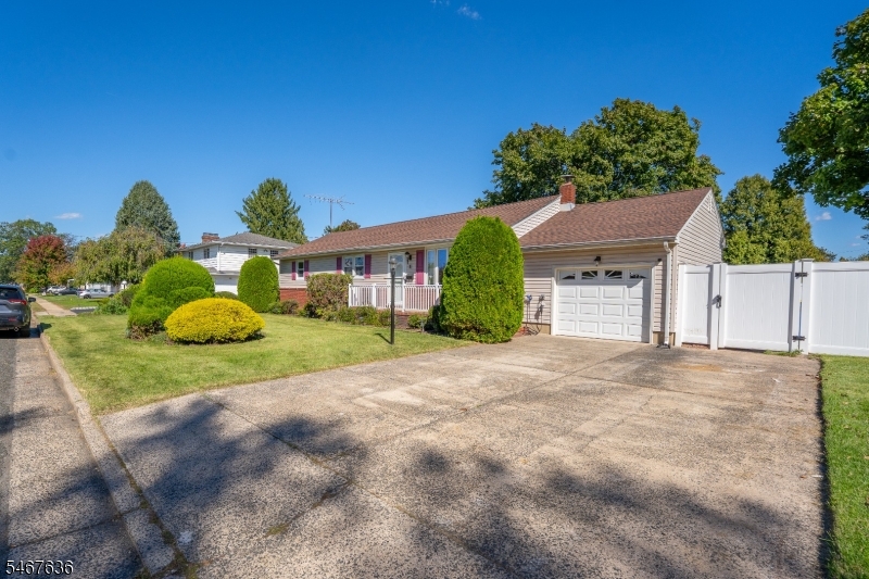 8 N 11th Avenue Manville NJ 08835