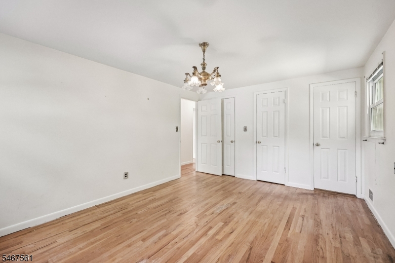 7 Tanglewood Drive Livingston NJ 07039