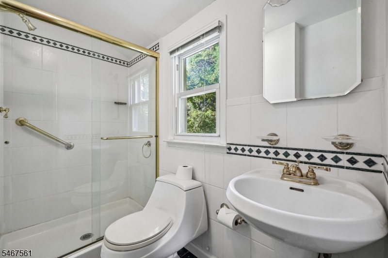 7 Tanglewood Drive Livingston NJ 07039