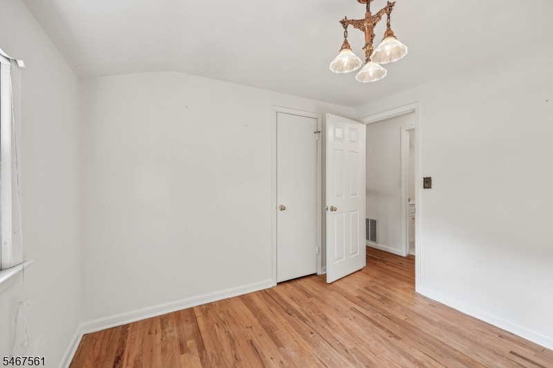 7 Tanglewood Drive Livingston NJ 07039