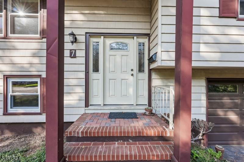 7 Tanglewood Drive Livingston NJ 07039