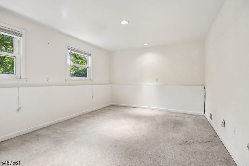 7 Tanglewood Drive Livingston NJ 07039