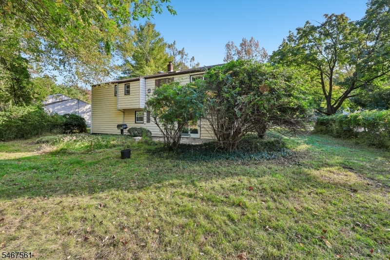 7 Tanglewood Drive Livingston NJ 07039