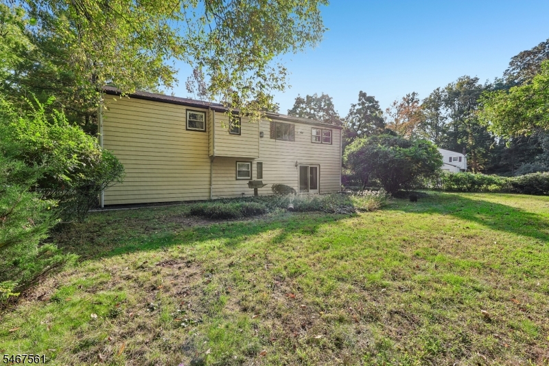 7 Tanglewood Drive Livingston NJ 07039