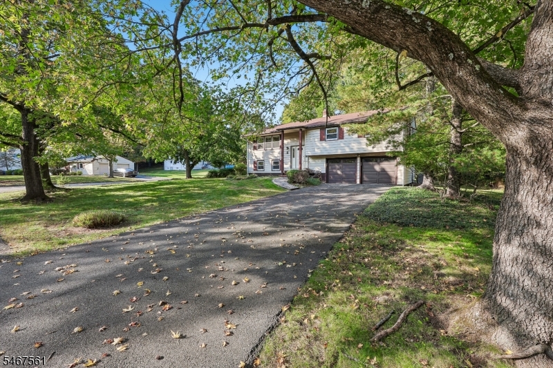 7 Tanglewood Drive Livingston NJ 07039