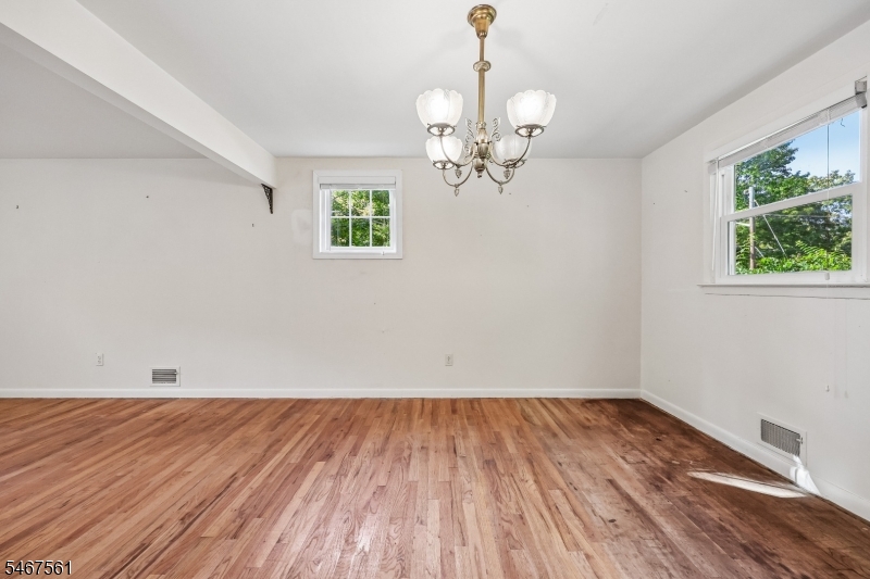 7 Tanglewood Drive Livingston NJ 07039