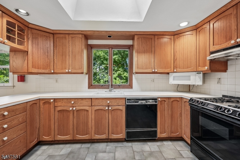 7 Tanglewood Drive Livingston NJ 07039