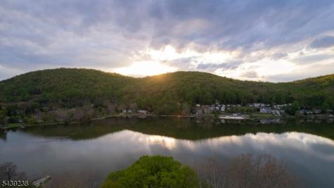 180 Lakeside Drive Liberty NJ 07823
