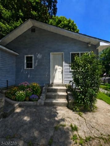 180 Lakeside Drive Liberty NJ 07823
