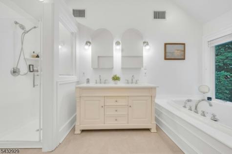 42 Llewellyn Road Montclair NJ 07042