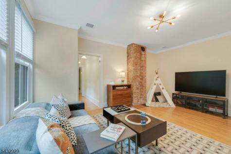 42 Llewellyn Road Montclair NJ 07042