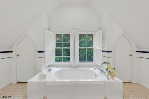 42 Llewellyn Road Montclair NJ 07042