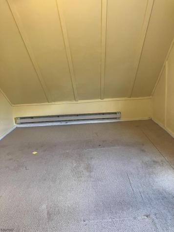 21 Lake Street East Orange NJ 07017