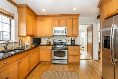 17 Mendl Terrace Montclair NJ 07042