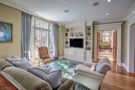 156 Overleigh Road Bernardsville NJ 07924