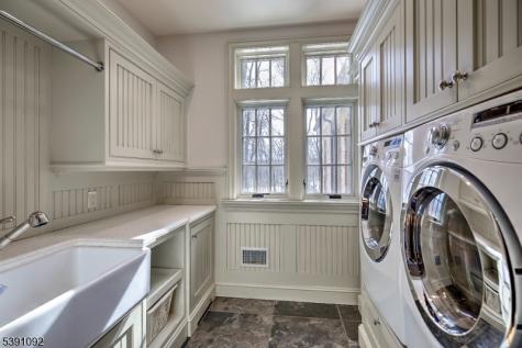 156 Overleigh Road Bernardsville NJ 07924