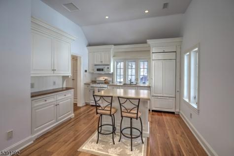 156 Overleigh Road Bernardsville NJ 07924