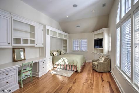 156 Overleigh Road Bernardsville NJ 07924
