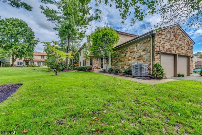 18 Marilyn Court Lawrence NJ 08648
