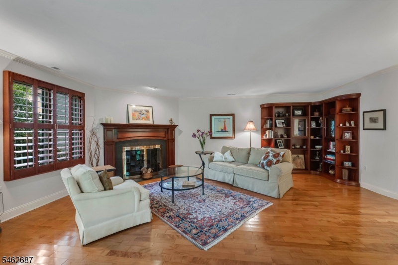 18 Marilyn Court Lawrence NJ 08648