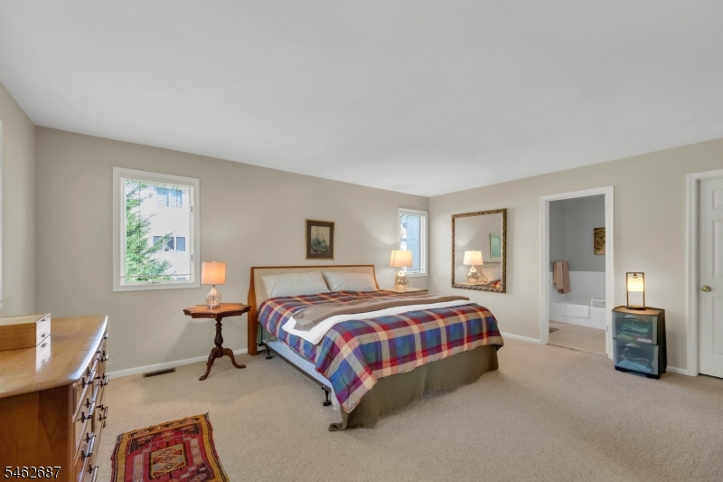 18 Marilyn Court Lawrence NJ 08648