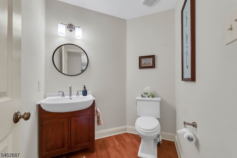 18 Marilyn Court Lawrence NJ 08648