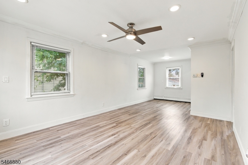 28 Newport Avenue Franklin NJ 08873