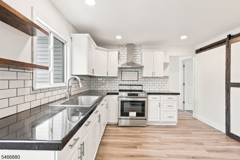 28 Newport Avenue Franklin NJ 08873