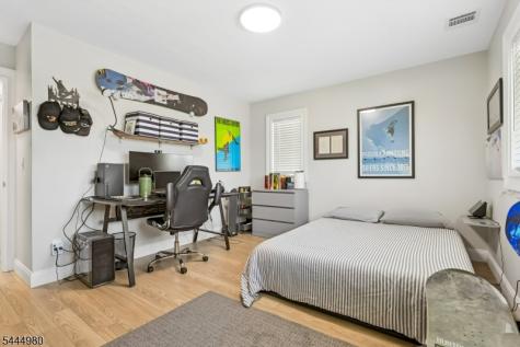 27 Tremont West Orange NJ 07052