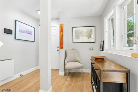 27 Tremont West Orange NJ 07052