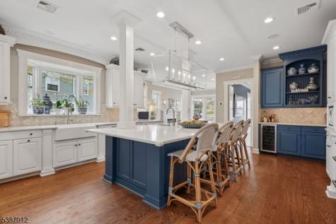 372 Up Mountain Avenue Montclair NJ 07043