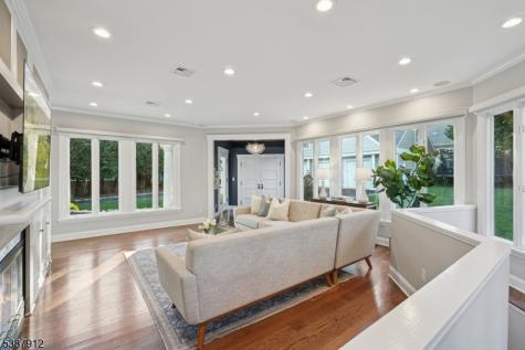 372 Up Mountain Avenue Montclair NJ 07043