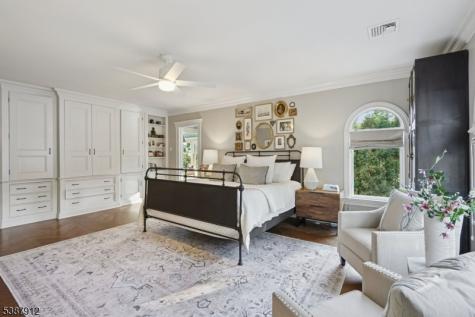 372 Up Mountain Avenue Montclair NJ 07043