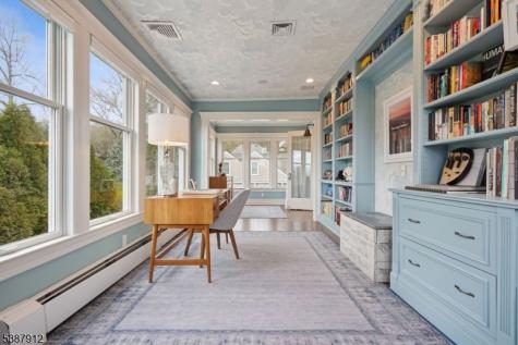 372 Up Mountain Avenue Montclair NJ 07043