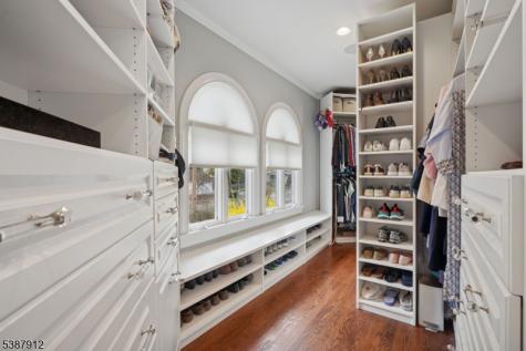 372 Up Mountain Avenue Montclair NJ 07043