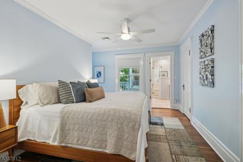 372 Up Mountain Avenue Montclair NJ 07043